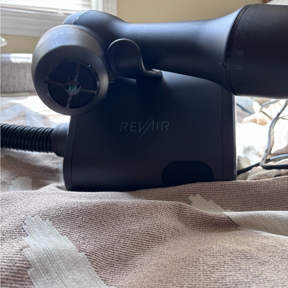 REVAIR Compact Hair Dryer - Matte Black